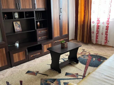 Apartament de inchiriat str Bradului