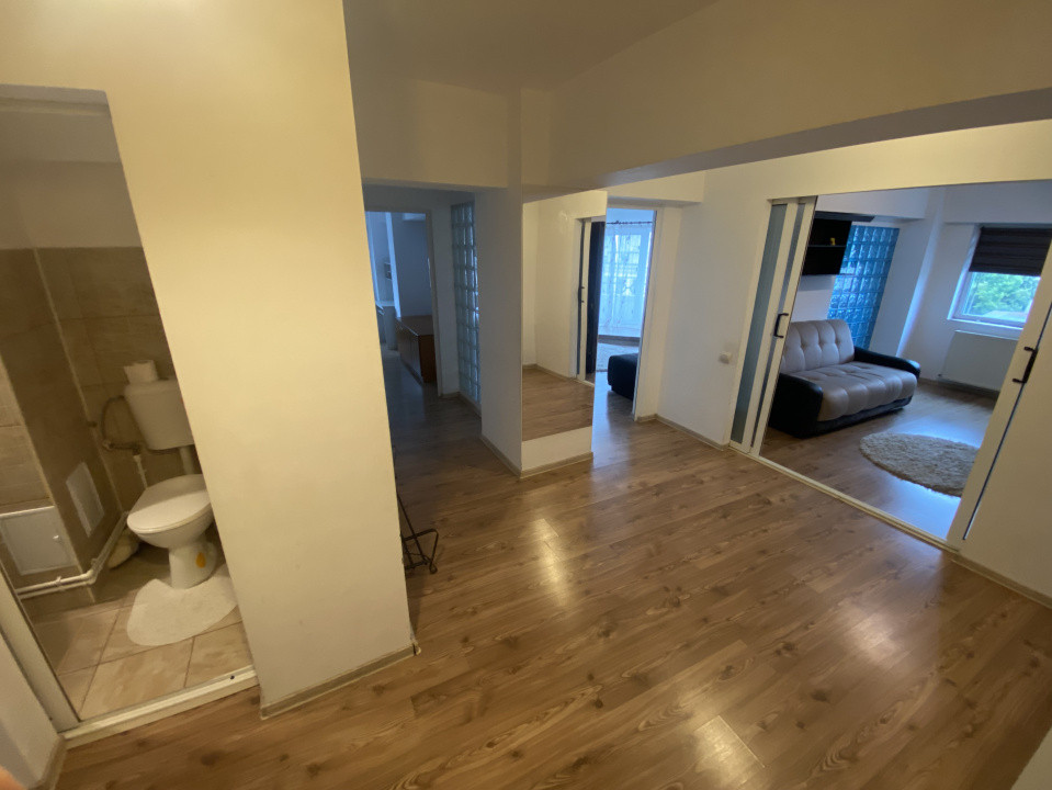 Apartament ultracentral, 3 camere, decomandat 