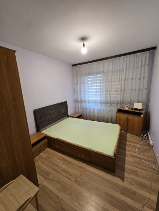 Apartament cu 3 camere