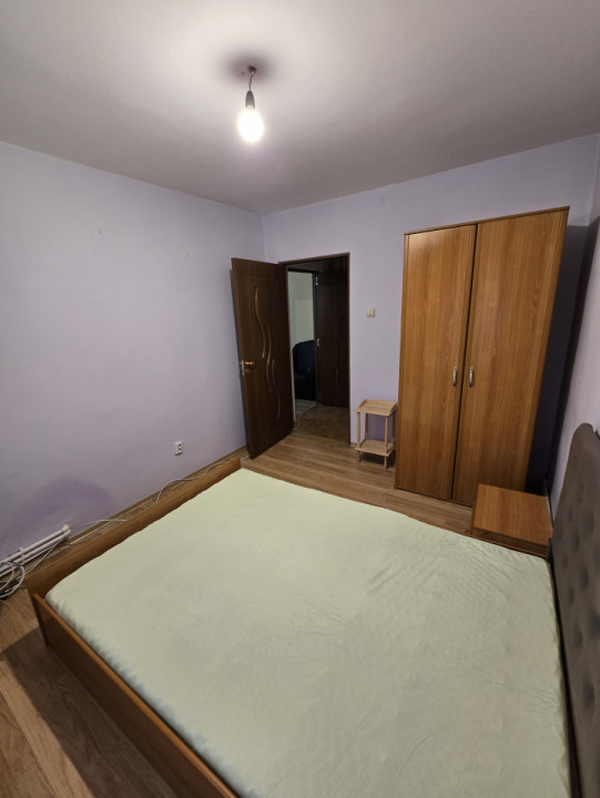 Apartament cu 3 camere