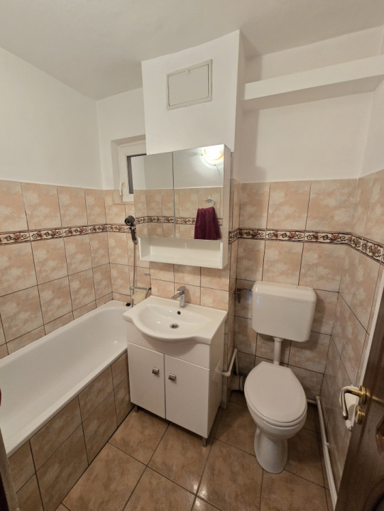 Apartament cu 3 camere