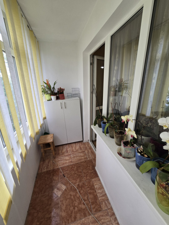 Apartament cu 3 camere
