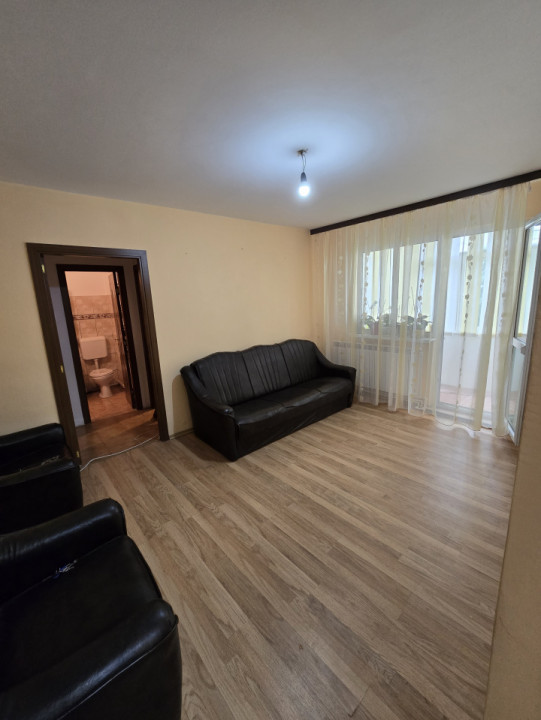 Apartament cu 3 camere