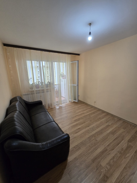 Apartament cu 3 camere