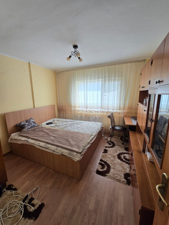 Apartament de vanzare  zona Milcov