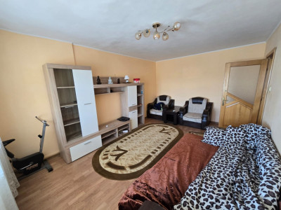 Apartament de vanzare  zona Milcov