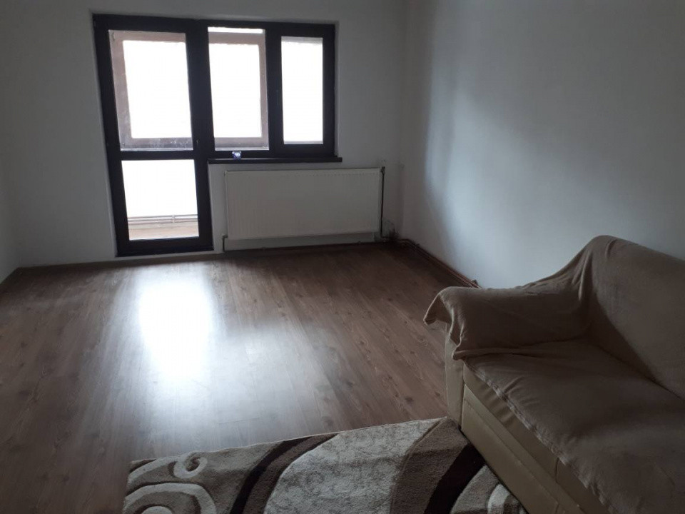 Apartament de inchiriat zona URA