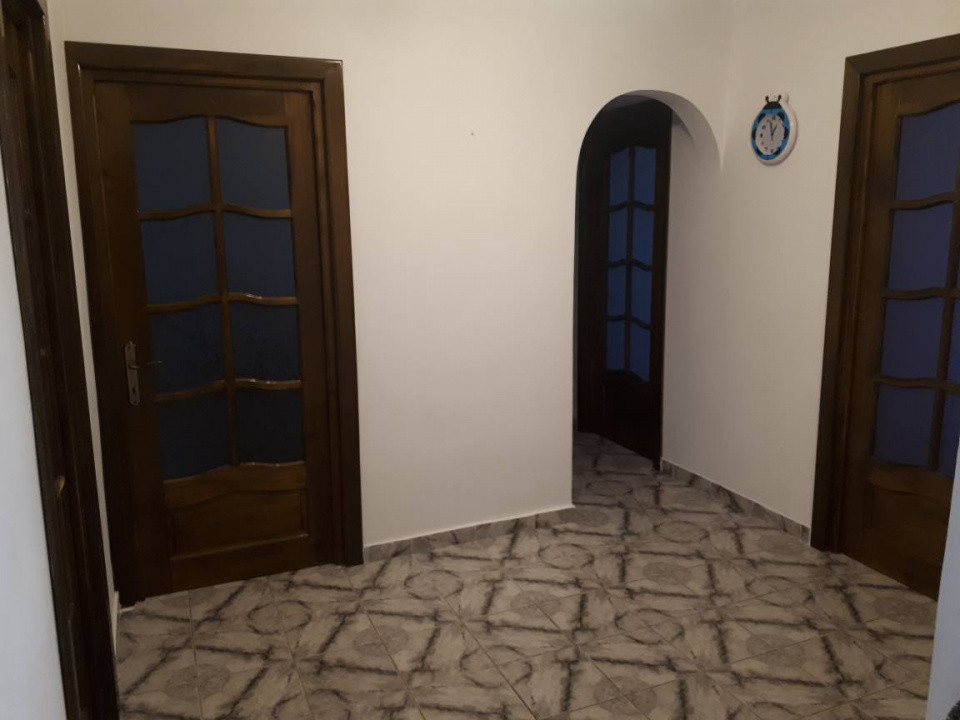 Apartament de inchiriat zona URA