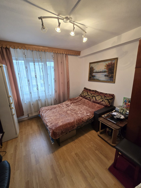 Garsoniera zona Cora / Milcov