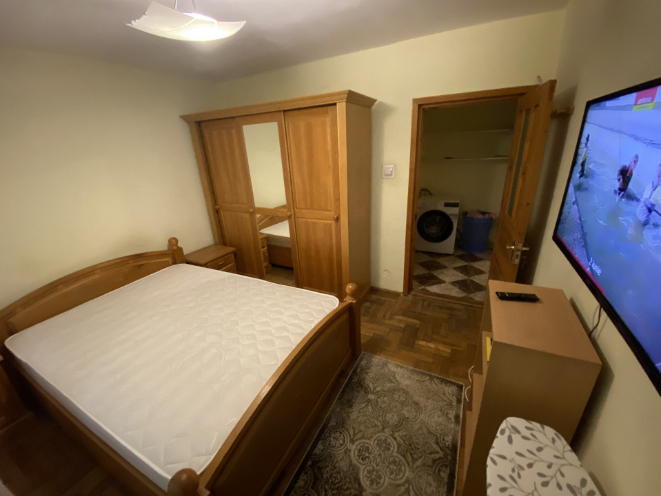 Apartament 3 camere - decomandate , Energiei
