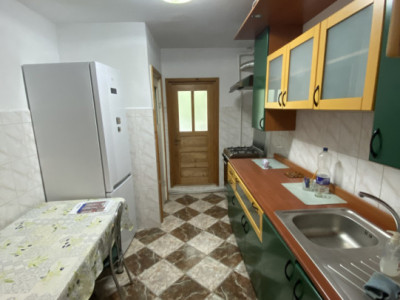 Apartament 3 camere - decomandate , Energiei