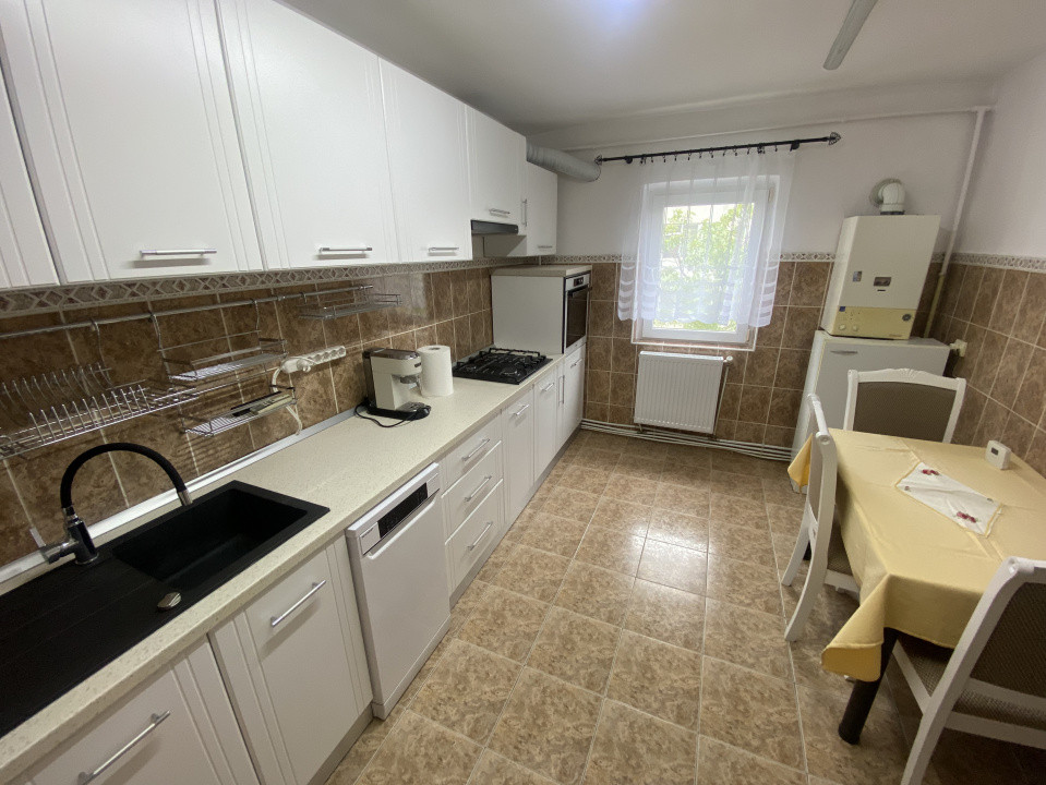 Apartament 3 camere , Ștefan cel Mare