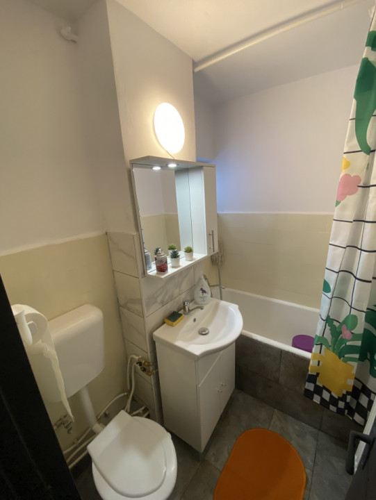 Apartament 3 camere, B.Națională - primul chiriaș