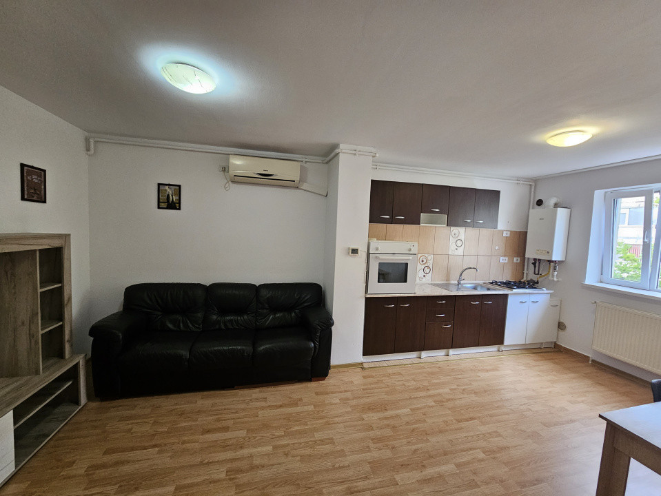 Garsoniera-Renovata -Bistrița Lac