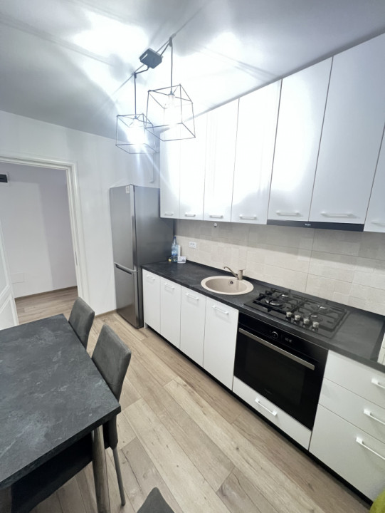 Apartament modern, bloc nou, Central