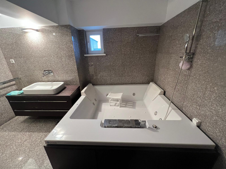 Apartament ultramodern central Str Vadu Bistritei