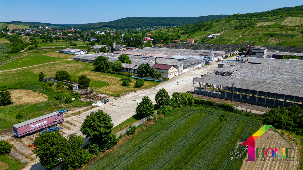 Teren 10.000 mp + Spatii Industriale