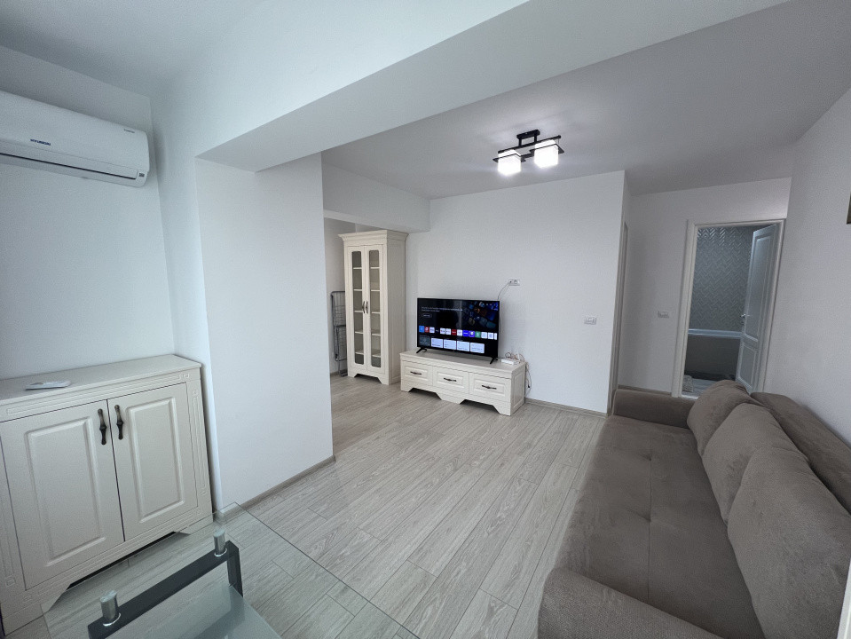 Apartament 2 camere, bloc nou, Central