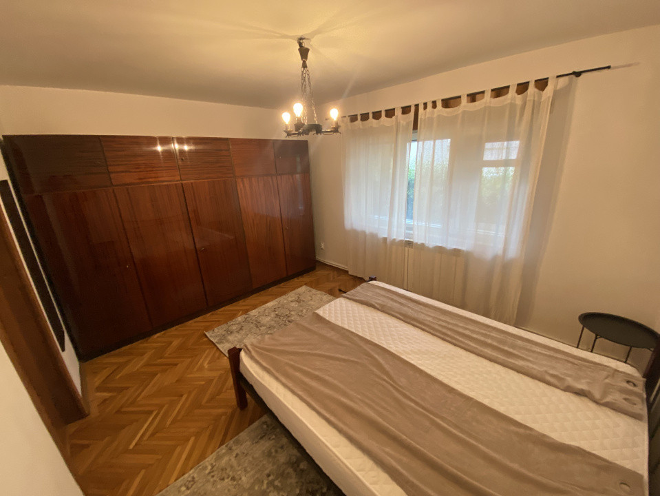 Apartament 3 camere decomandate, central