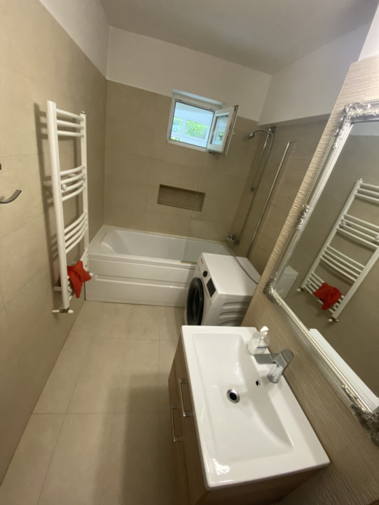 Apartament 3 camere decomandate, central