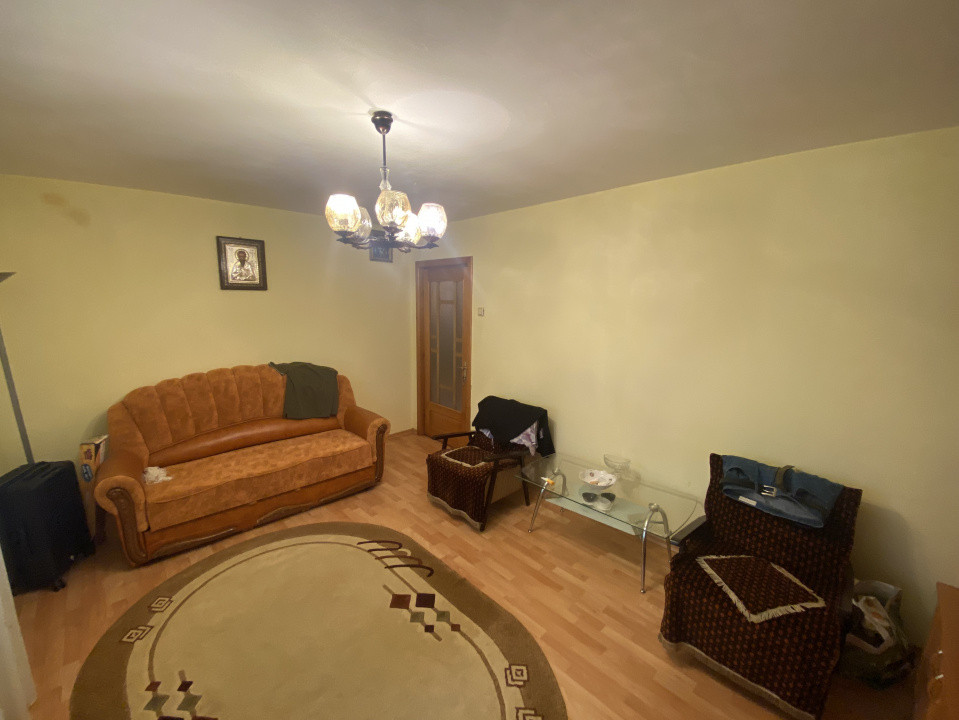 Apartament 3 camere decomandate