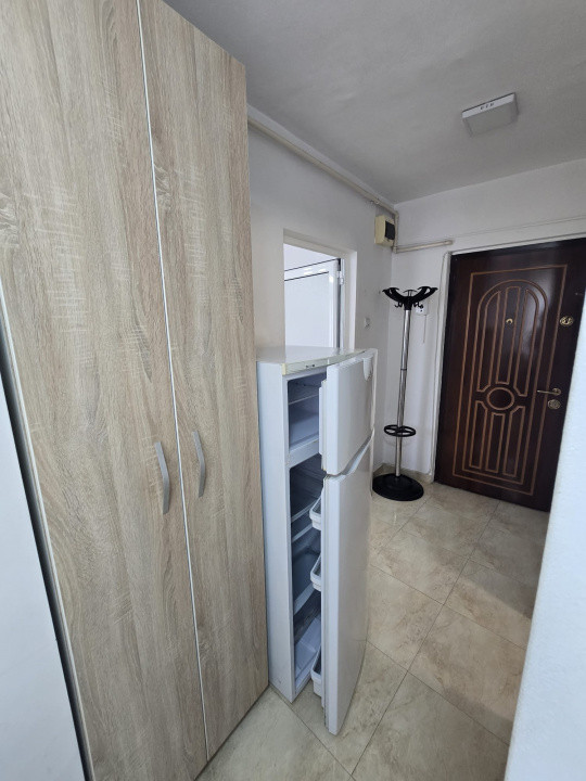 Garsonieră decomandată, Banca Națională