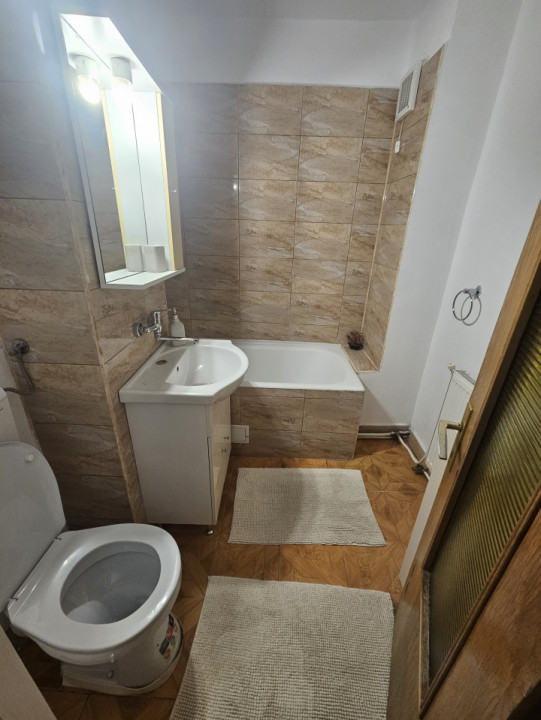 3 camere Ana Ipatescu 
