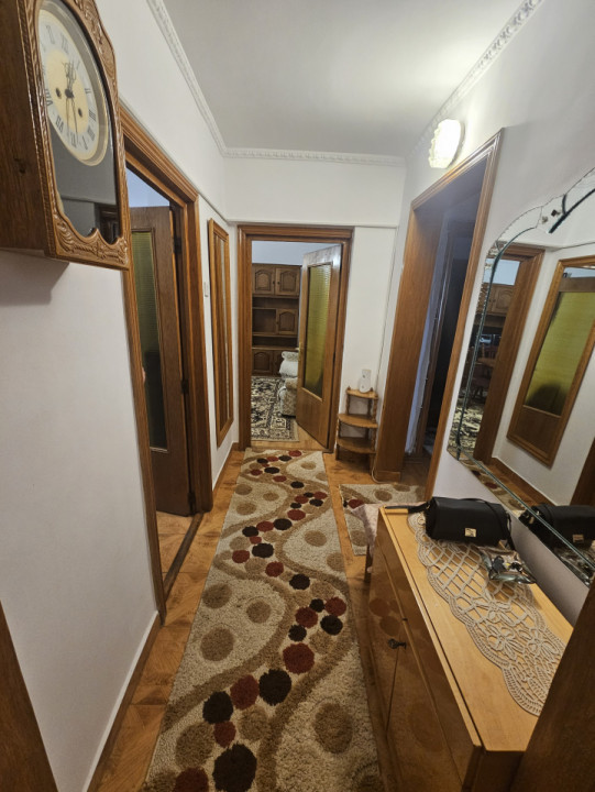 3 camere Ana Ipatescu 