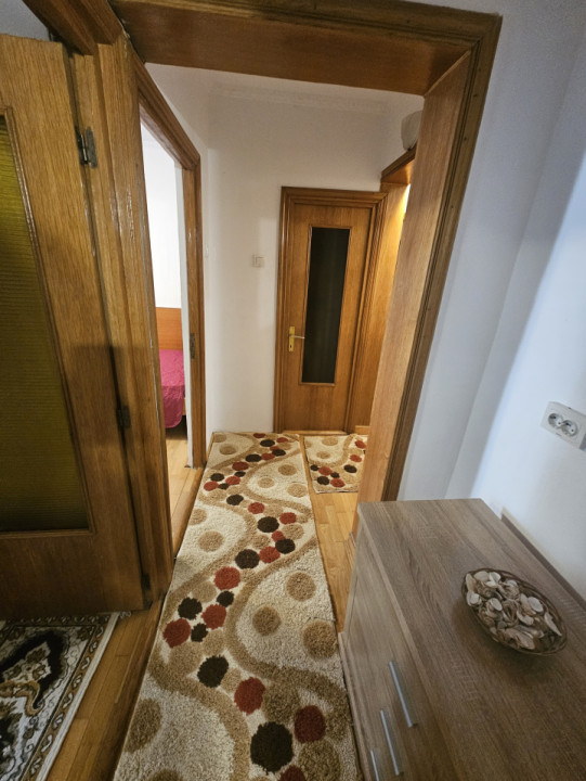 3 camere Ana Ipatescu 