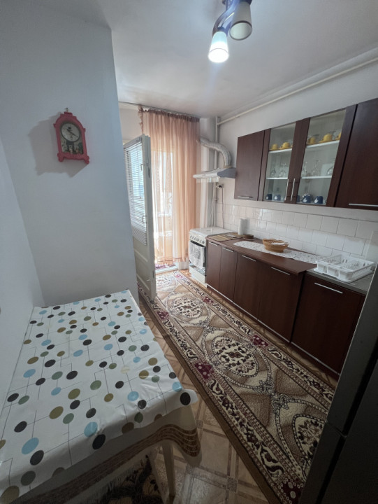 Apartament 3 cam, decomandate, Miron Costin
