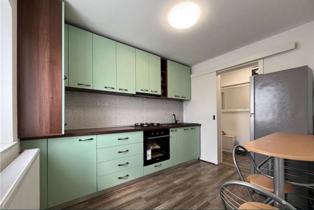 Apartament 3 camere, zona Mioriței