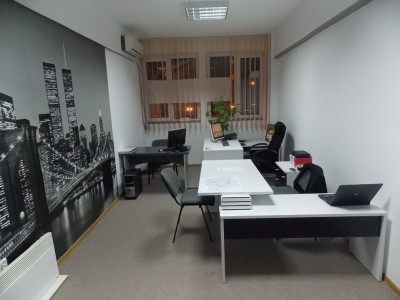 Spatiu birouri, zonă centrală 