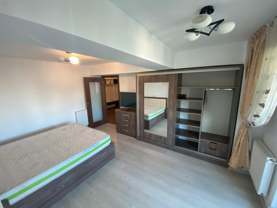 Apartament 3 camere, Bloc Nou