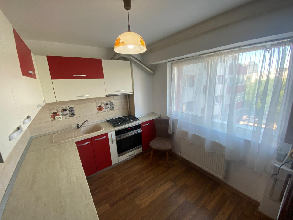 Apartament 3 camere, Bloc Nou