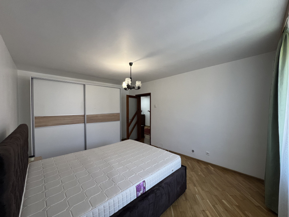 Apartament 3 camere, Central