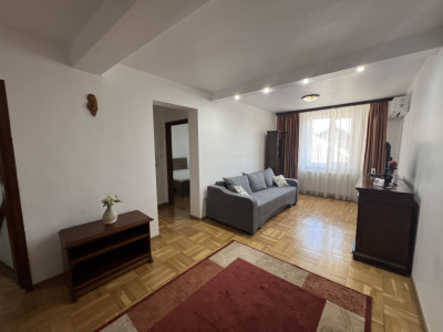 Apartament 3 camere, Miron Costin