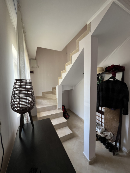 Casa cu gradina, teren 2200 mp, Saucesti