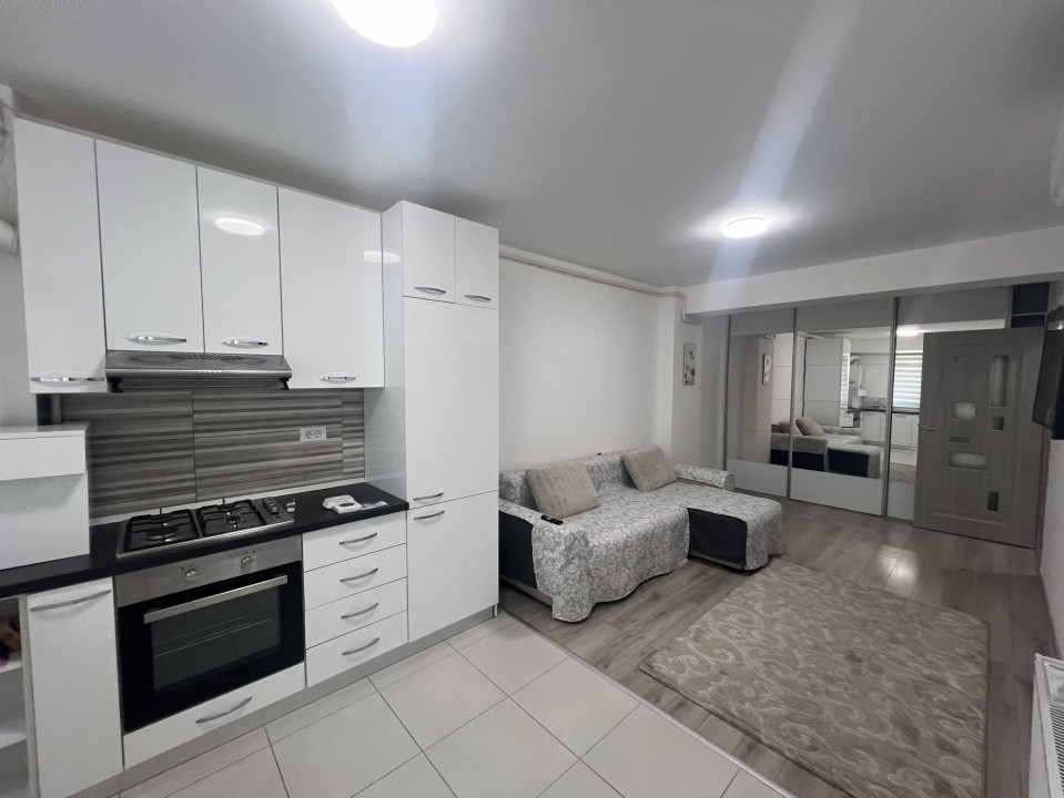 Apartament 2 camere, Bloc Nou, parcare privata