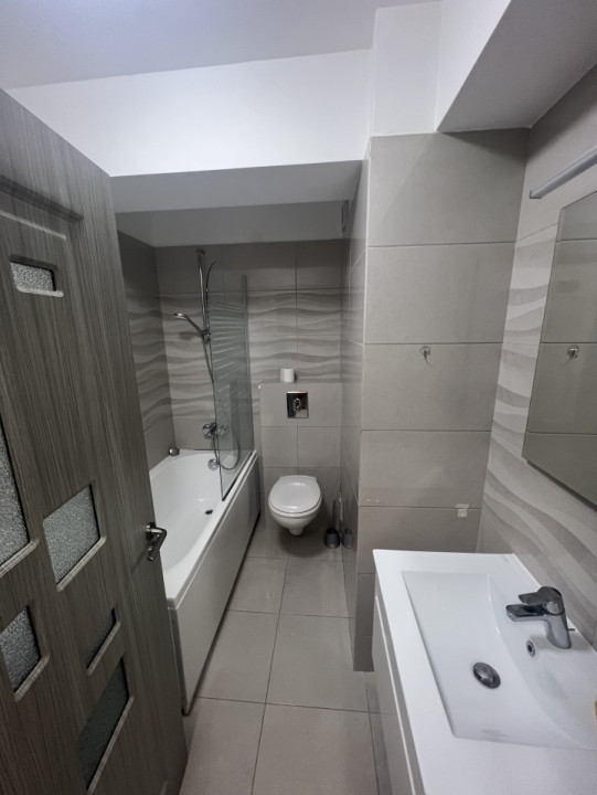 Apartament 2 camere, Bloc Nou, parcare privata
