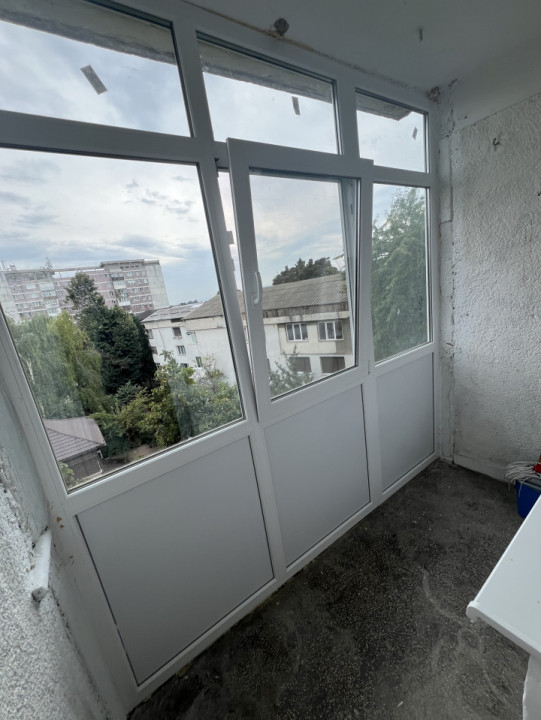 Apartament 2 camere, Universitate