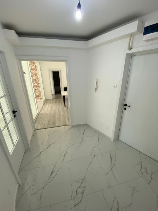 Apartament renovat, confort 1, Central