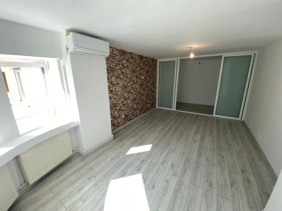 Apartament renovat, confort 1, Central