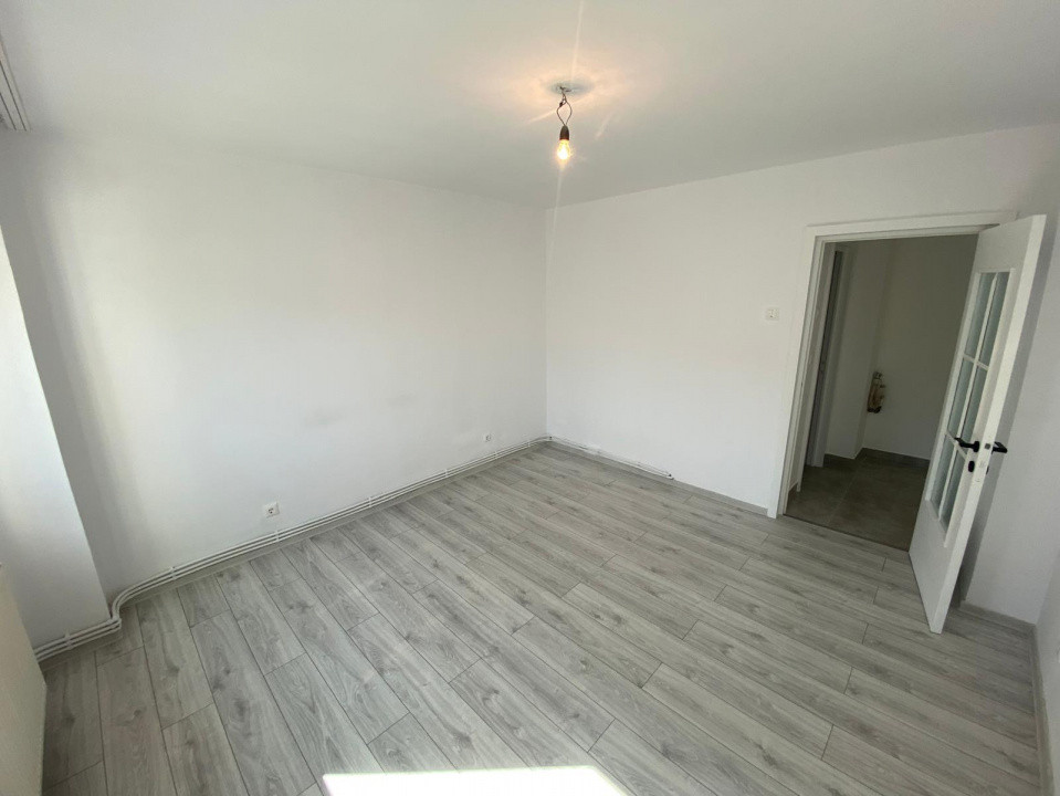 Apartament renovat, confort 1, Central