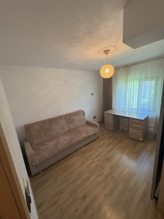 Apartament 3 camere ,Centru