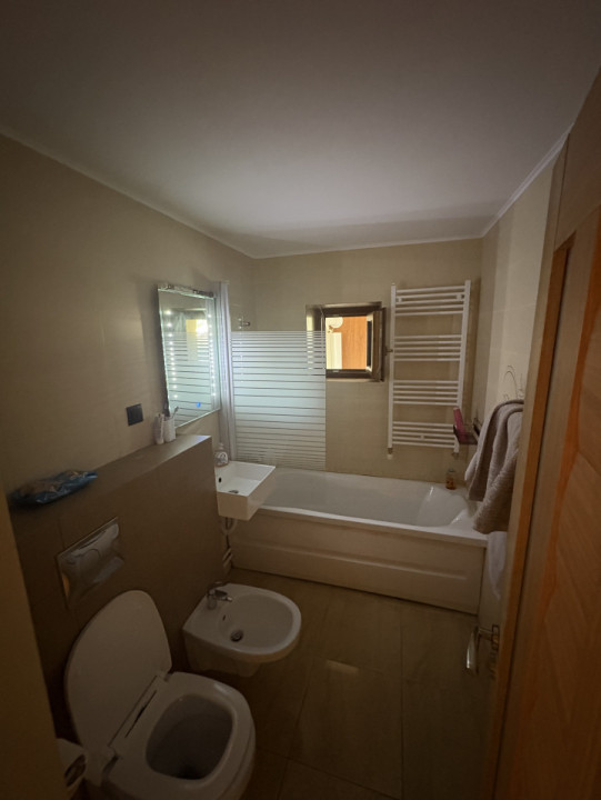 Apartament 3 camere ,Centru