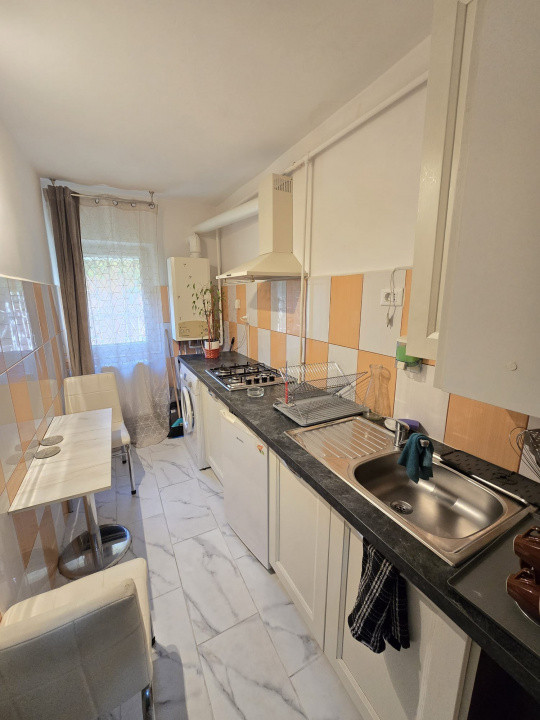 Garsoniera spre închiriere, Centru