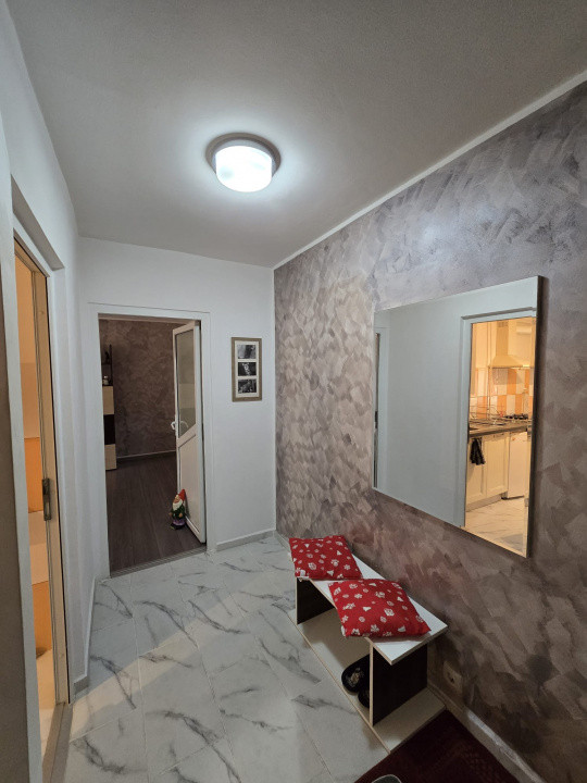 Garsoniera spre închiriere, Centru