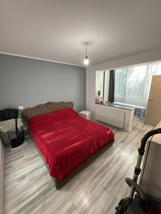 Apartament 4 camere de vânzare – mobilat complet, zona cornisa, Bacău