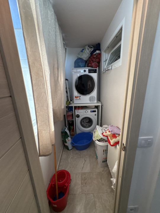 Apartament 4 camere de vânzare – mobilat complet, zona cornisa, Bacău