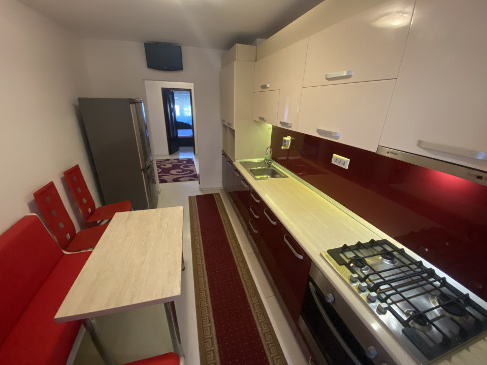 Apartament 3 camere, zona Mioriței
